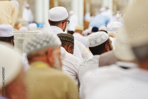 Bild auf Leinwand Muslim people in crowd