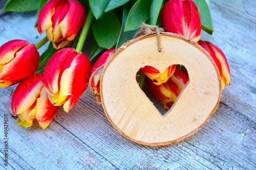 Tulpenstrauß mit Herzform
