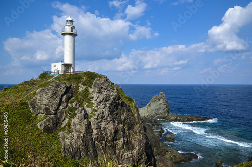 Lighthouse at cliffs © olandsfokus