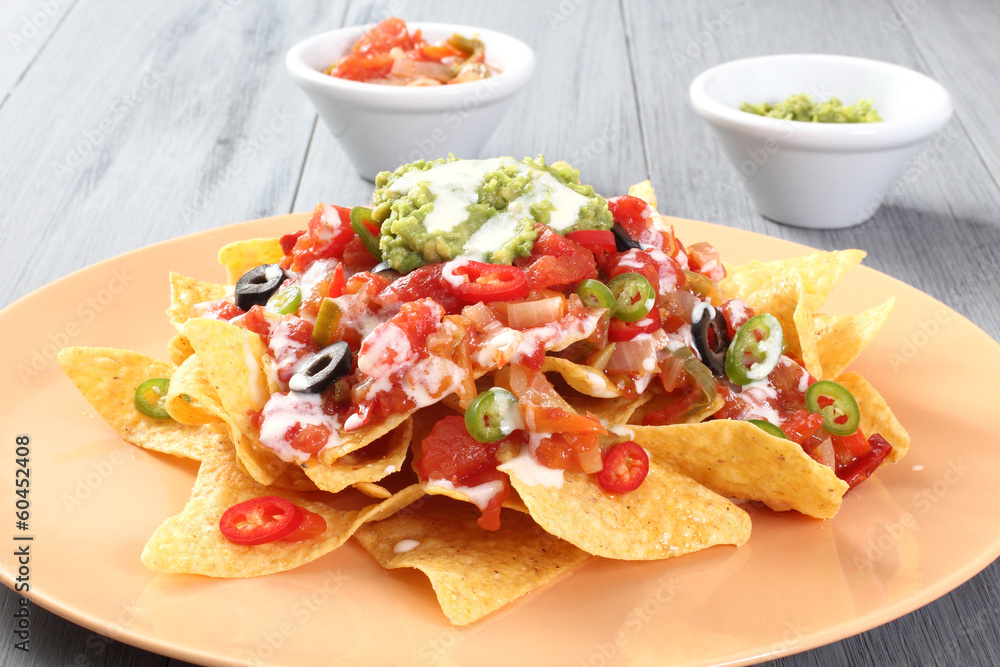 tortilla chips con salse tortilla chips con salse