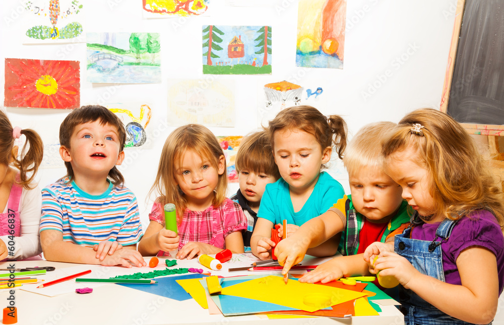 Group of 6 kids on creative class Group of 6 kids on creative class