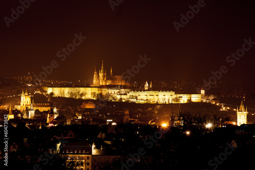 Fototapeta Naklejka Na Ścianę i Meble -  Prague castle at night