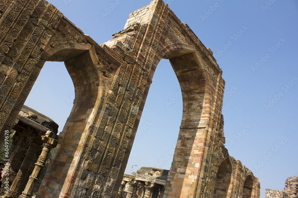 wall and pillars in qutub minar wall and pillars in qutub minar