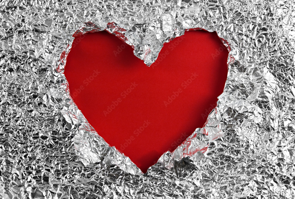 Rotes Herz in Aluminiumfolie Rotes Herz in Aluminiumfolie