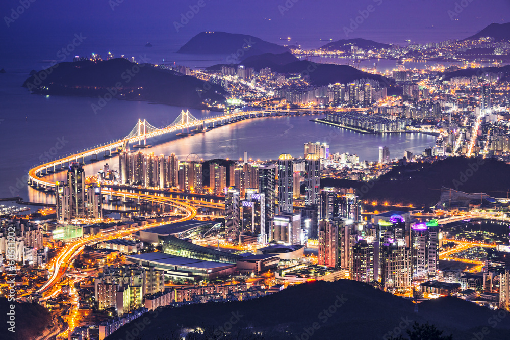 Fototapeta premium Busan, South Korea Skyline