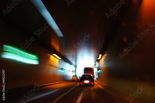 Lichter im Tunnel