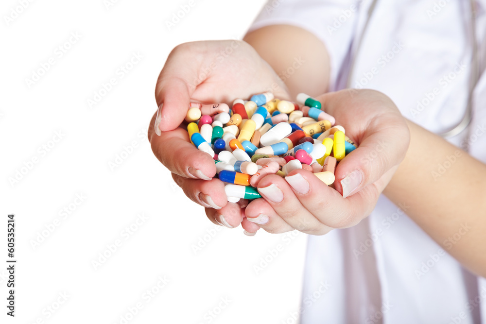Arzneimittel in den Händen