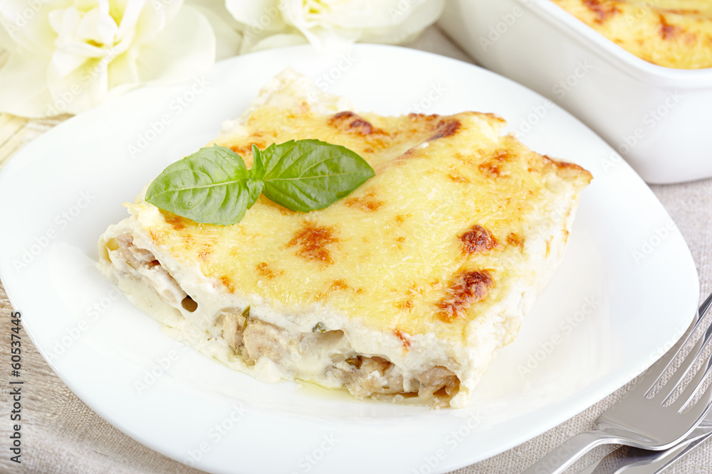 Cannelloni in sauce bechamel