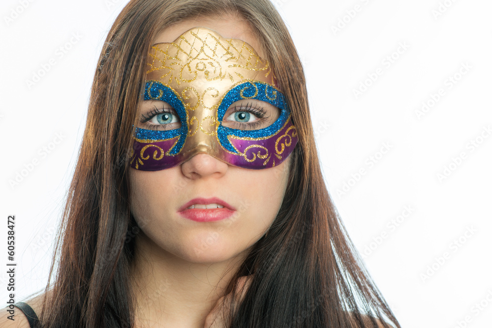 Mädchen mit Maske