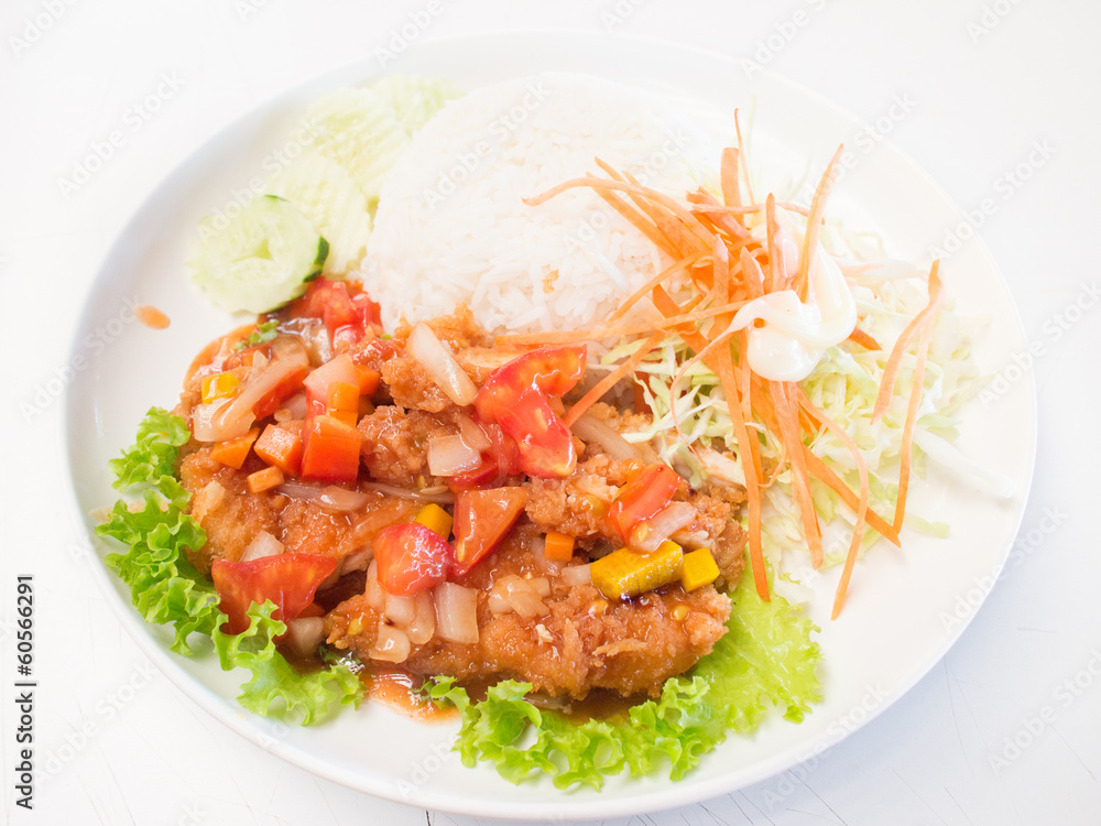 Fried chicken salad with white rice Fried chicken salad with white rice