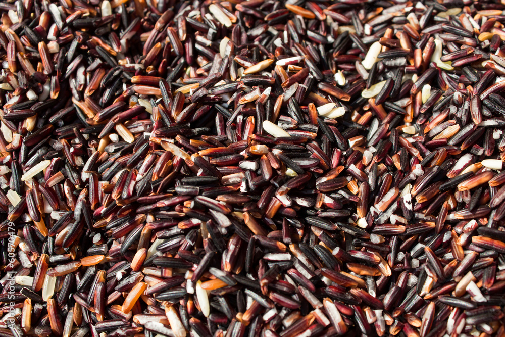 straw plate with long-grain red rice straw plate with long-grain red rice
