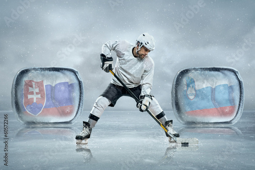 Fototapeta Naklejka Na Ścianę i Meble -  Ice hockey players in the ice