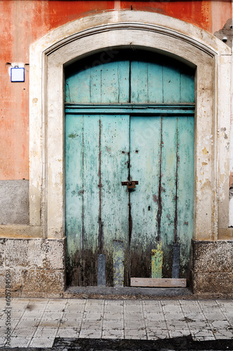 sicilian old door