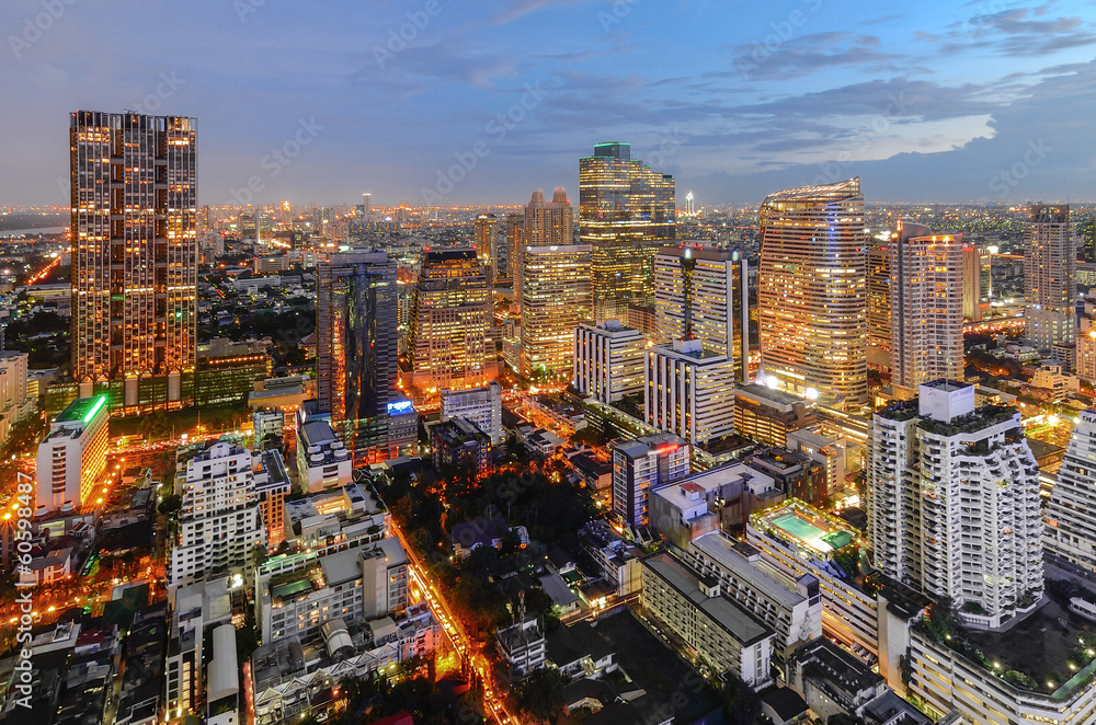 Obraz premium Nowoczesne miasto handlowe (Bangkok)