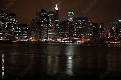 Famous and Beautiful night view to Manhattan from Brooklyn, USA © konstantant