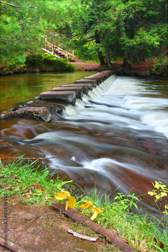 Obraz premium Bond Falls Scenic Area