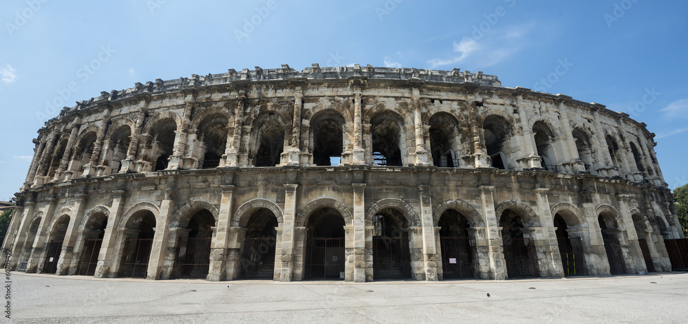 Naklejka premium Nimes, Les Arenes