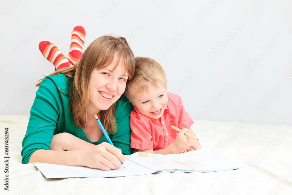 mother and son drawing together mother and son drawing together
