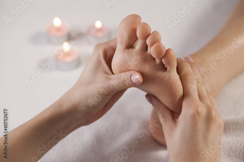 foot massage © arizanko