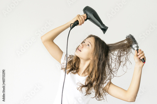 girl doing a hair in the studio