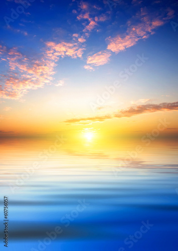 Sky and reflection in the water. Beautiful seascape © biletskiyevgeniy.com