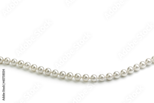 Chain of white pearls