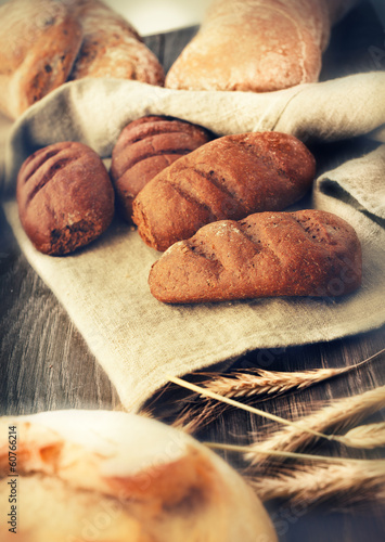 Loaves of bread on a linen cloith