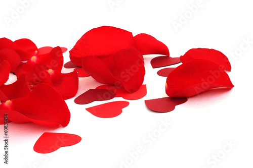 Fototapeta Naklejka Na Ścianę i Meble -  Rose petals and hearts