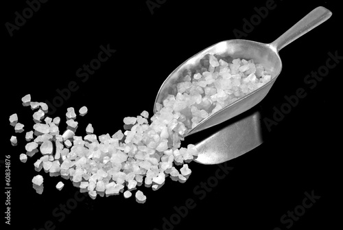 Billede på lærred coarse salt on a black table