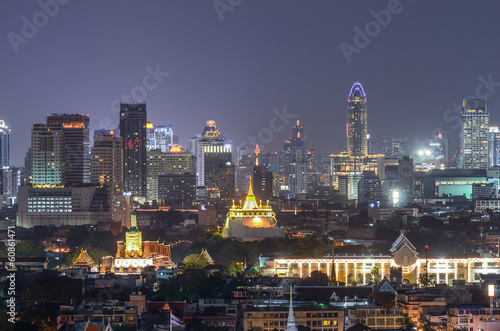 Golden Mountain in Bangkok city © ake1150