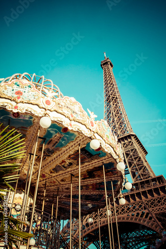 The Eiffel tower,the most recognizable landmarks in the world