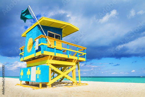 Lifeguard Tower in Miami Beach, Florida, USA © beatrice prève