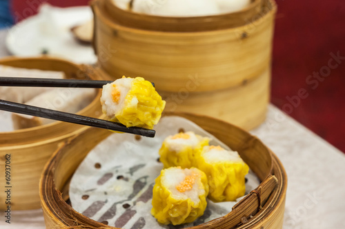 Tablou pe pânză Classic shumai at Hong Kong dim sum restaurant