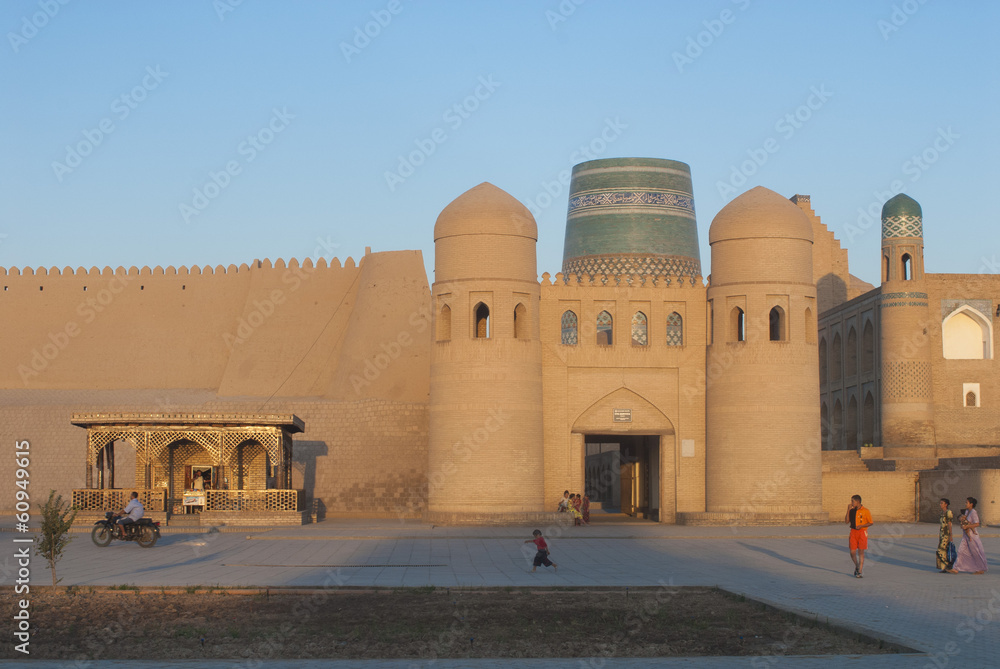Porte Ouest (Ota Darvoza) de Itchan Kala., Khiva, Ouzbekistan