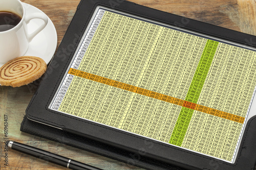 Tableau sur toile data spreadsheet on digital tablet