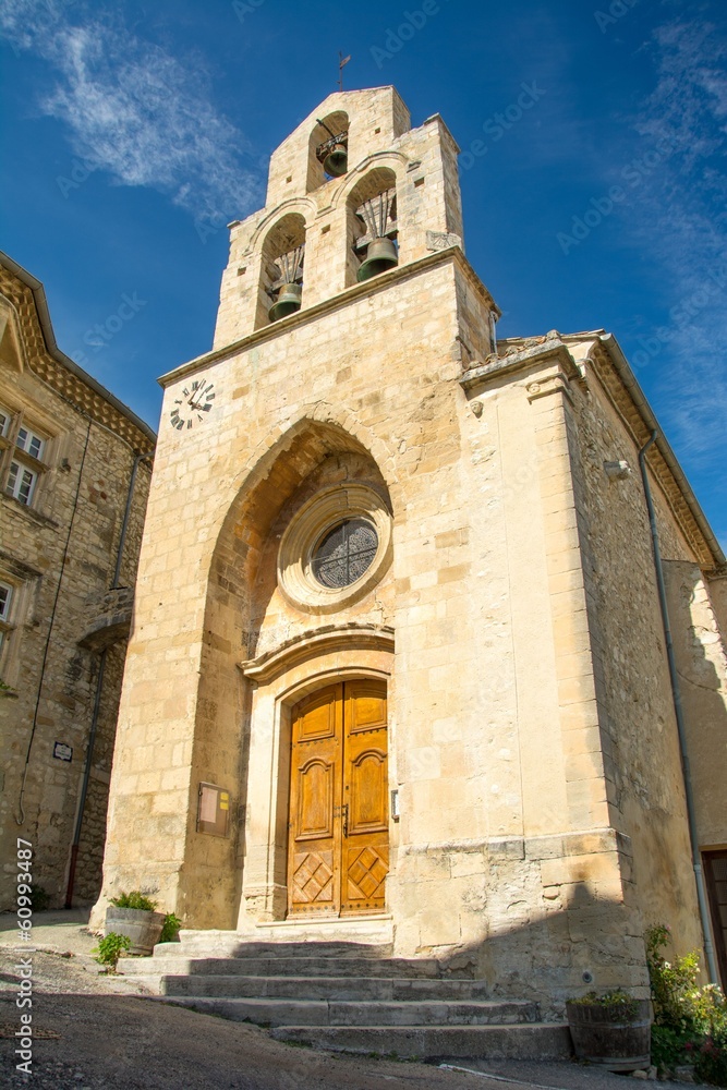 Eglise du village de Rousset-les-Vignes en Provence