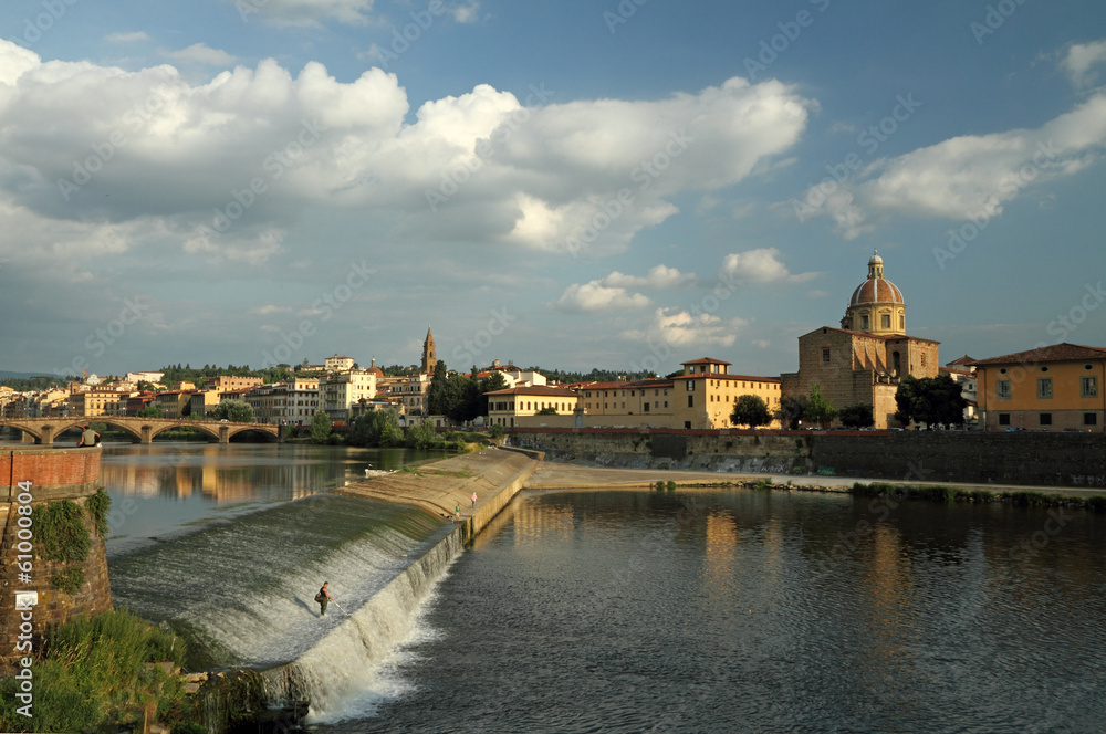 Arno river with the Pescaia di Santa Rosa