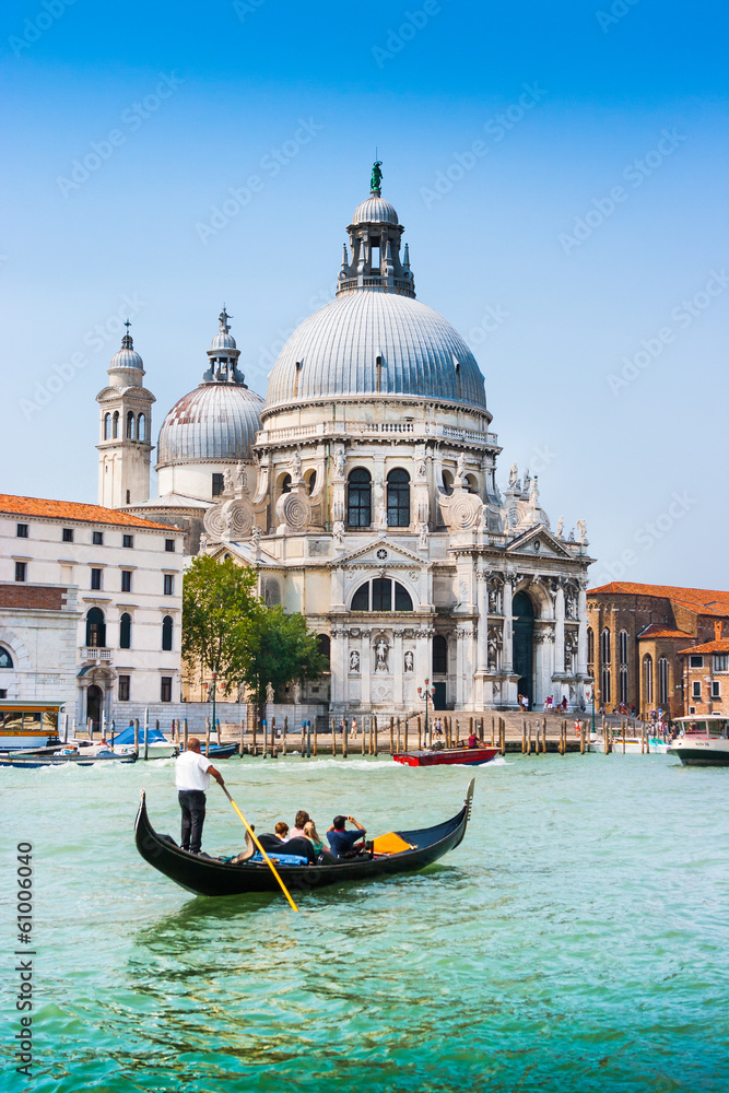 Naklejka premium Gondola na Canal Grande z Santa Maria della Salute, Wenecja