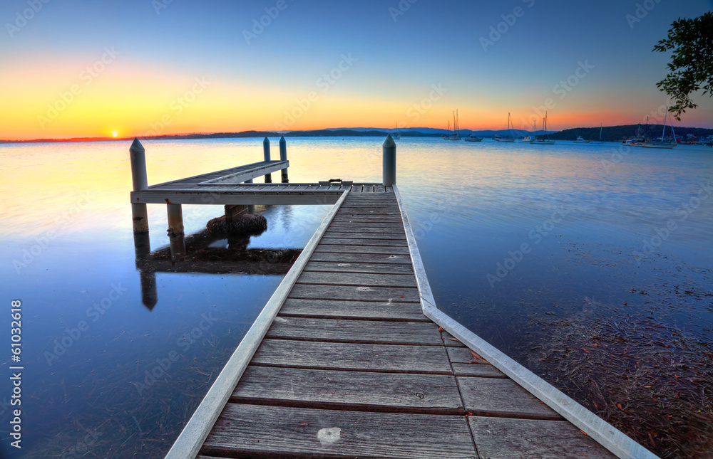 Naklejka premium Sunset Pier Belmont Australia