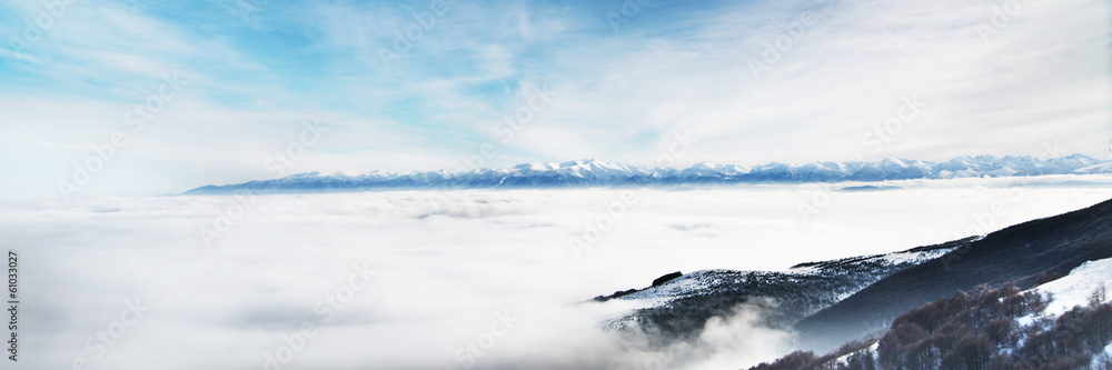 Winter mountain landscape 3x1 Ratio