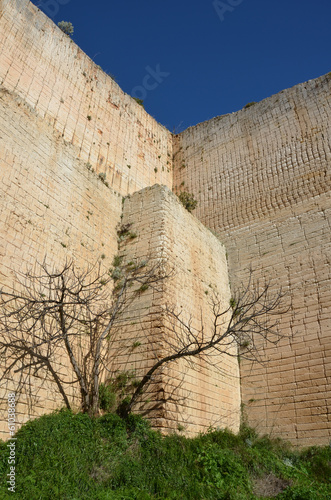 Photos tuff quarry corner