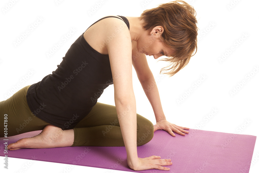 latin woman green leggings stretch close latin woman green leggings stretch close