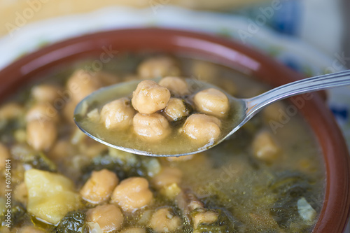 Potaje de garbanzos con bacalao y espinacas photo