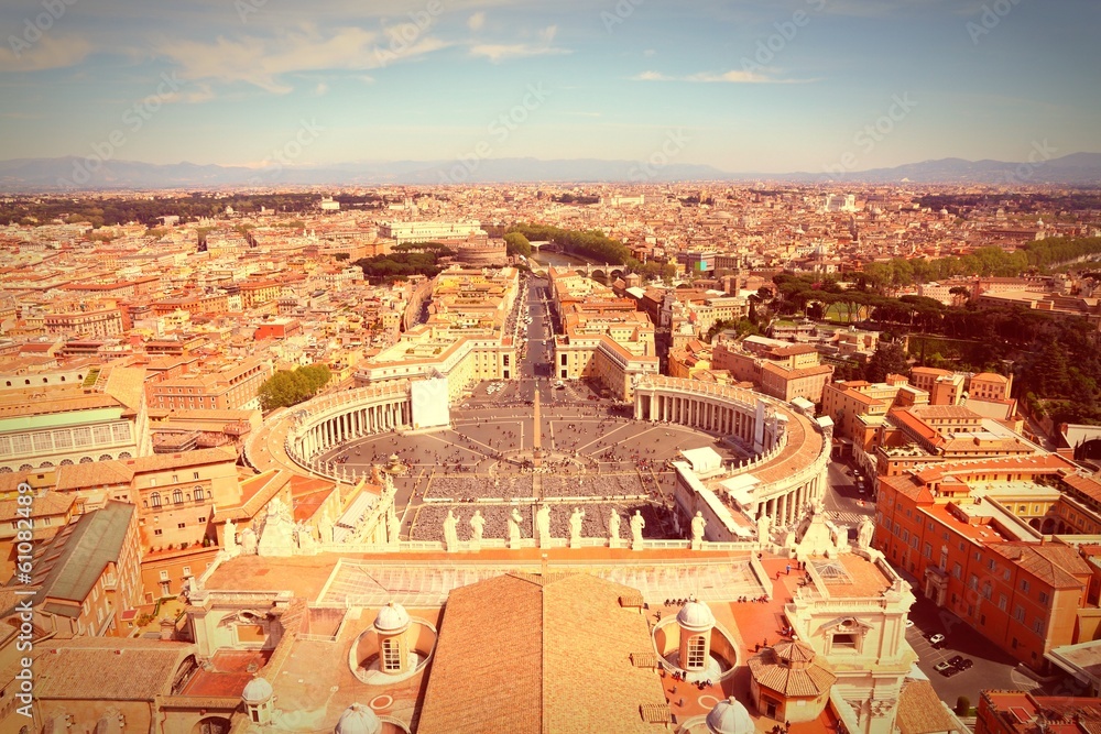 Obraz premium Rome, Italy - Vatican view - cross processing retro color tone