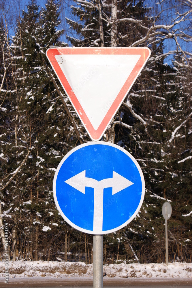 Дорожные знаки на дороге Stock Photo | Adobe Stock