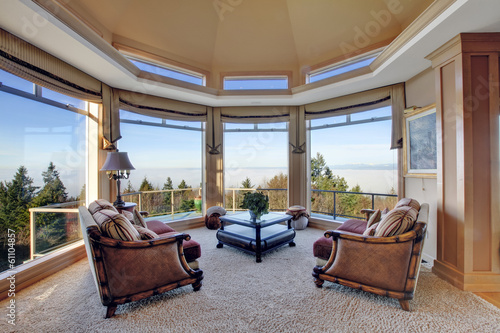 Canvas-taulu Amazing rich interior with stunning window view on mountains