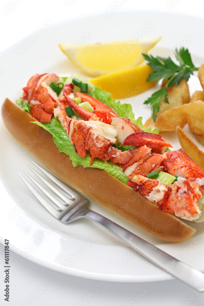 lobster roll sandwich, american food