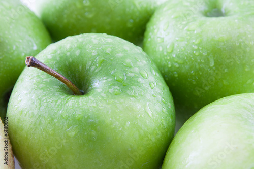 Apples green wallpaper