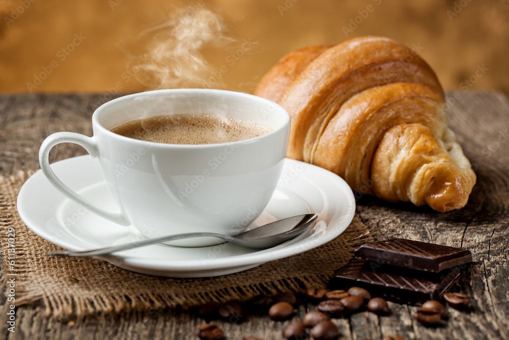 Black coffee, a cup of beans Black coffee, a cup of beans