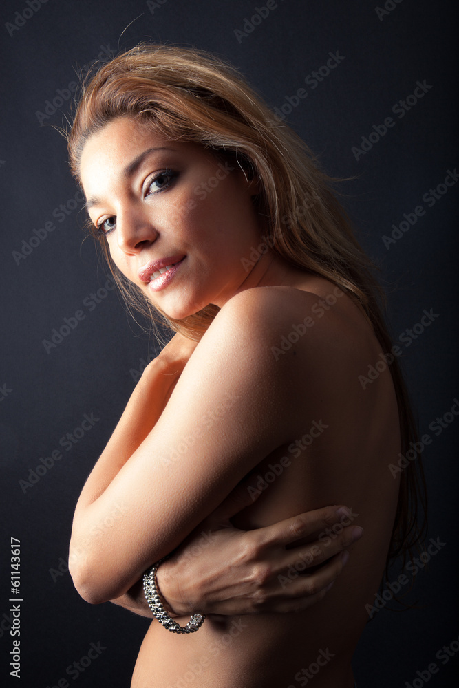 Fototapeta premium Gorgeous middle eastern woman